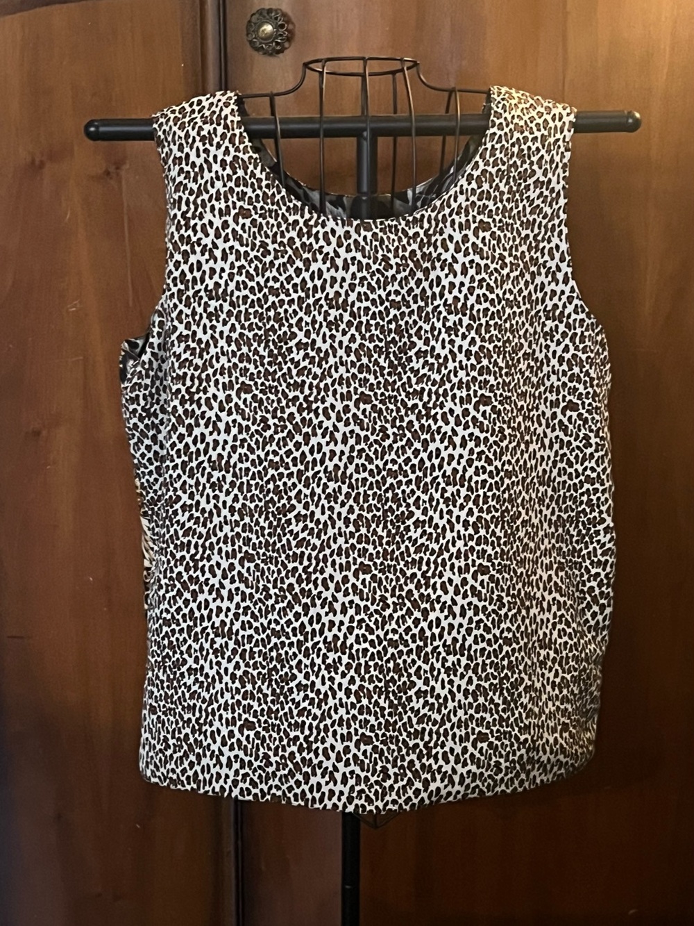 Sleeveless Animal Print Shell Top - Black & White